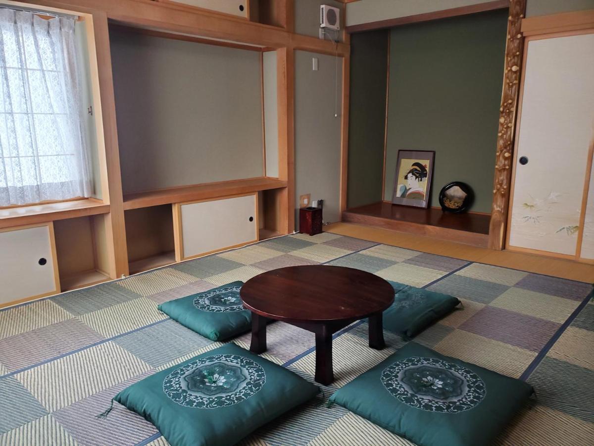 Guest House Ebisan Furano Exterior photo